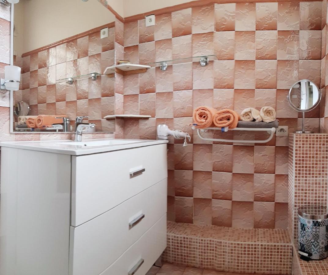 Gîte Champagne Tarascon-sur-Ariège Extérieur photo