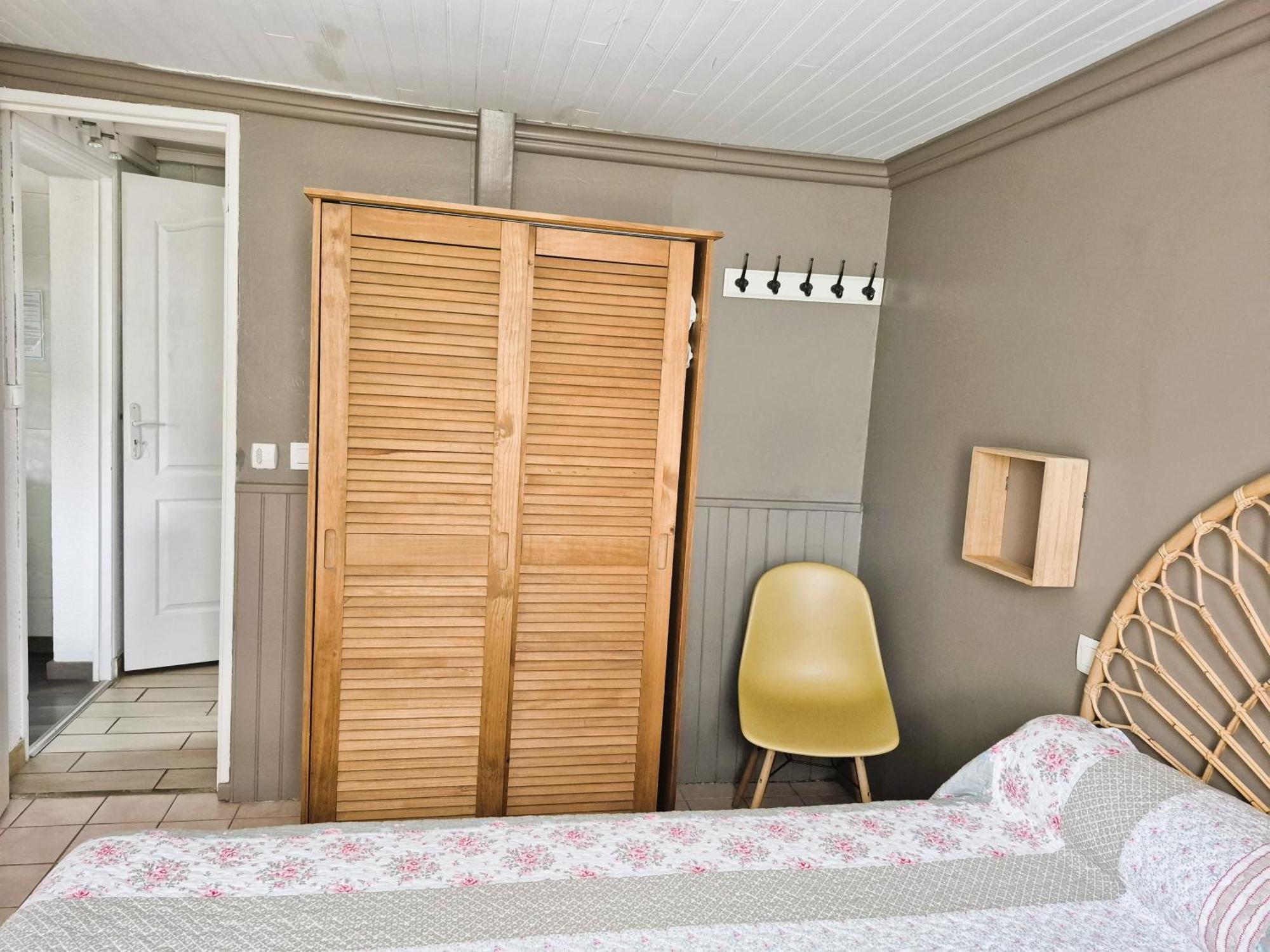 Gîte Champagne Tarascon-sur-Ariège Extérieur photo
